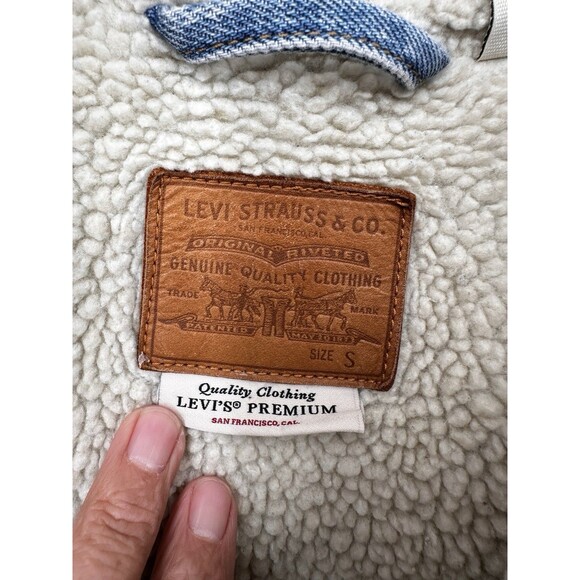 Levis Denim Jacket Sherpa Lined Trucker Jean Coat Classic rugged Women’s S - Picture 2 of 11